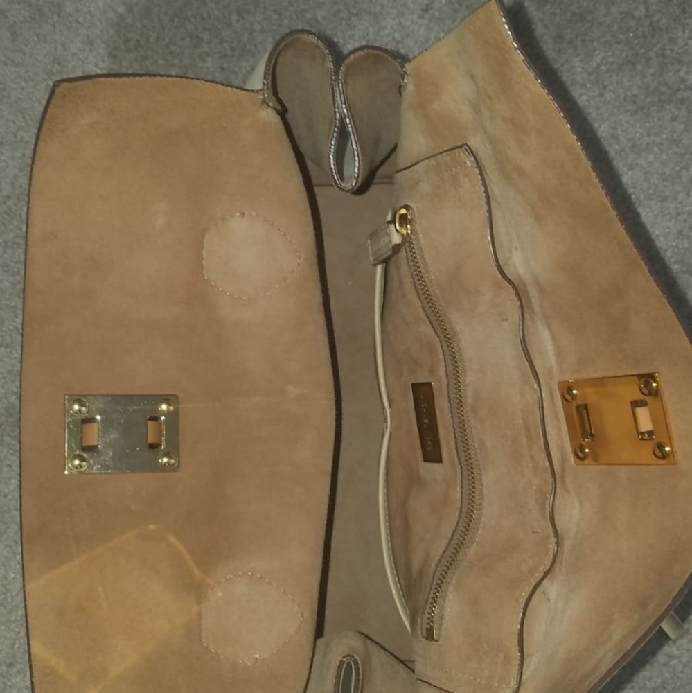 Handbag - Picture 3 of 3